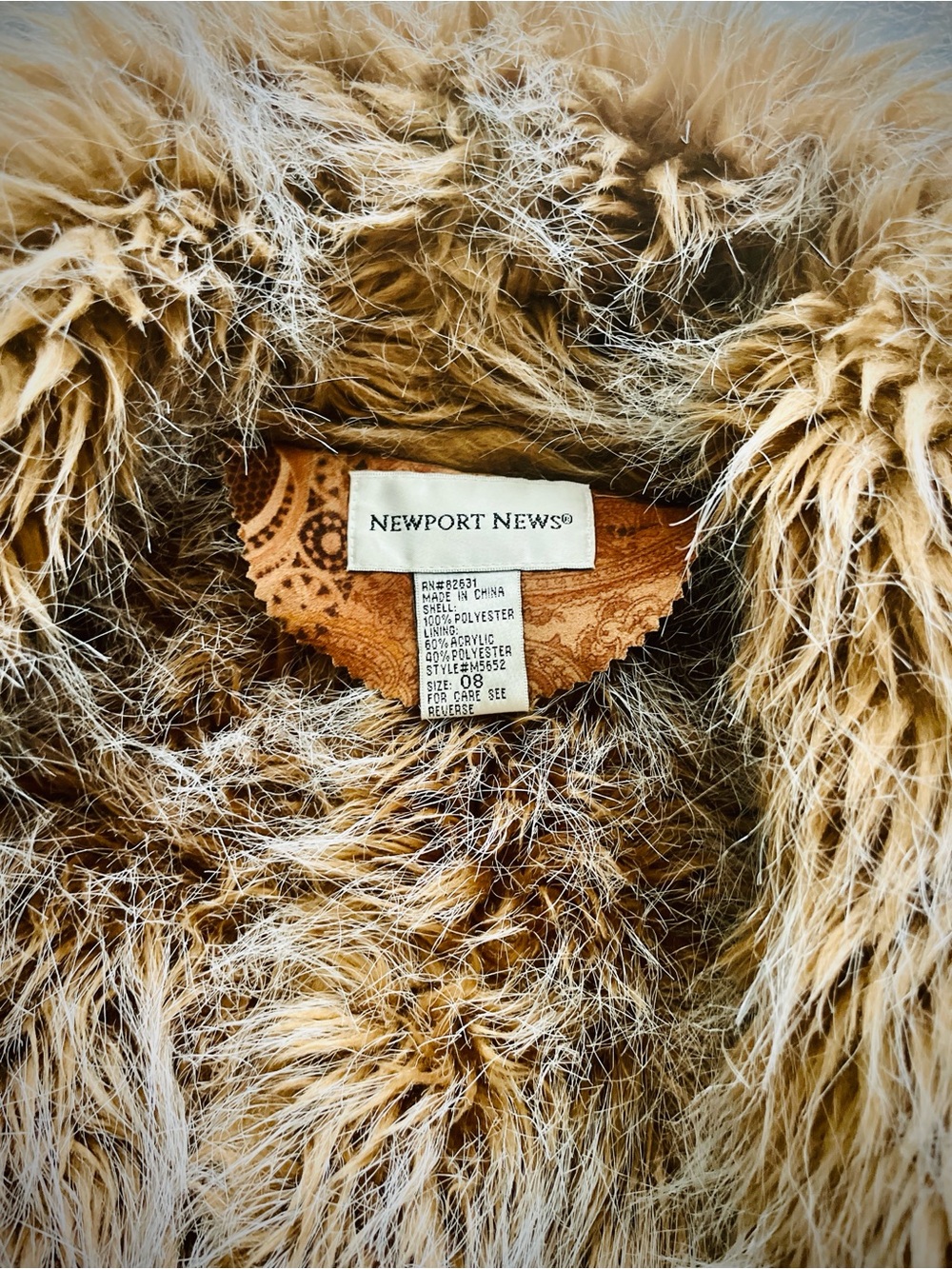 Vintage Newport News Rust Paisley Trench Coat with Faux-Fur Trim - Picture 7 of 7